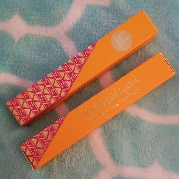 Liquid Lipstick In Fomo(color) - Picture 3 of 3